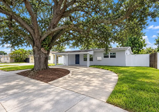 Photo 1 of Single family home for sale at 6831 Sheridan St, Hollywood, FL 33024 | MLS# A12094071 | Listing updated on 2026-09-23
