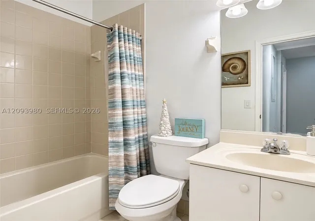 Photo 2 of Townhouse for sale at 4205 Ne 22nd Drive, Homestead, FL 33033 | MLS# A12093980 | Listing updated on 2026-09-29