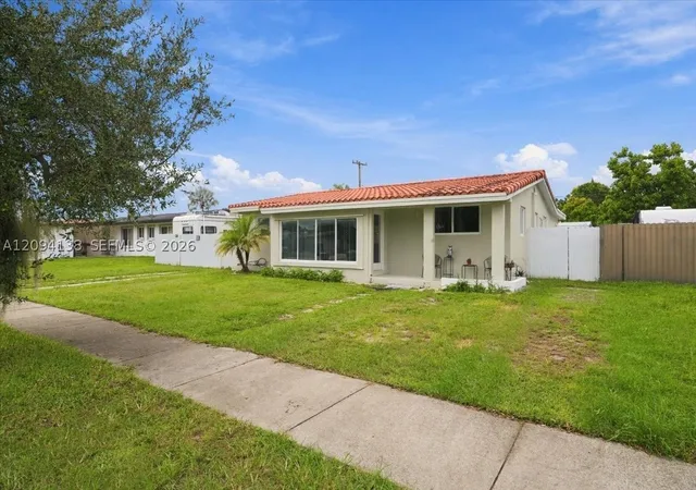 Photo 3 of Single family home for sale at 9625 Dominican Dr, Cutler Bay, FL 33189 | MLS# A12094138 | Listing updated on 2026-09-23