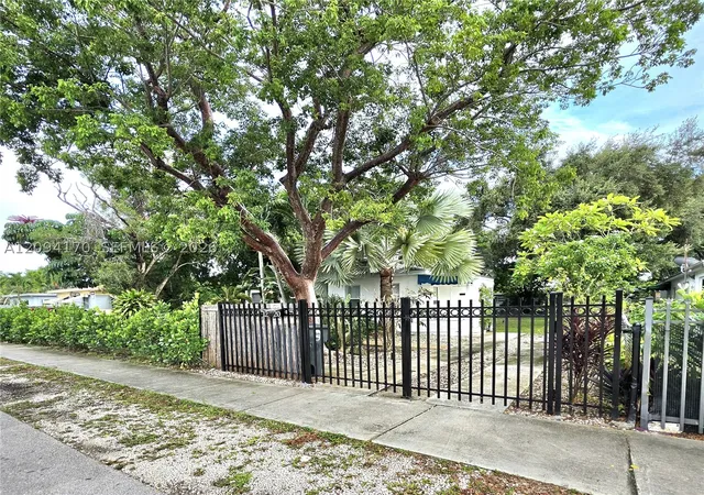 Photo 1 of Single family home for sale at 1220 Ne 128th Street, North Miami, FL 33161 | MLS# A12094170 | Listing updated on 2026-10-04