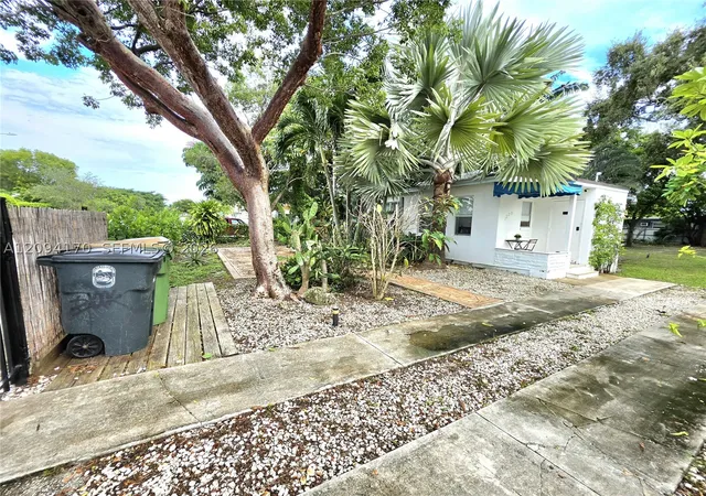 Photo 2 of Single family home for sale at 1220 Ne 128th Street, North Miami, FL 33161 | MLS# A12094170 | Listing updated on 2026-10-04