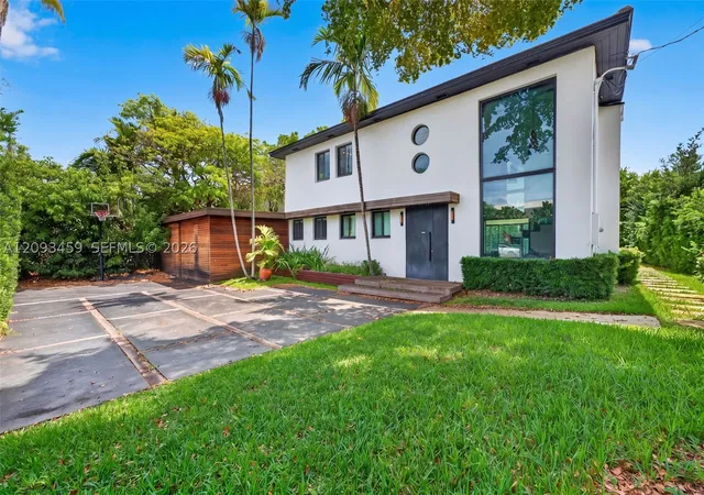Photo 3 of Single family home for sale at 4353 Alton Rd, Miami Beach, FL 33140 | MLS# A12093459 | Listing updated on 2026-09-27