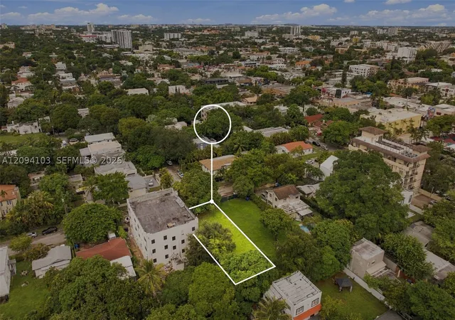 Land for sale at 1001 SW 15th Avenue, Miami, FL 33135 | MLS# A12094103