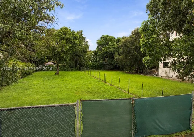 Photo 3 of Land for sale at 1001 SW 15th Avenue, Miami, FL 33135 | MLS# A12094103 | Listing updated on 2026-09-23