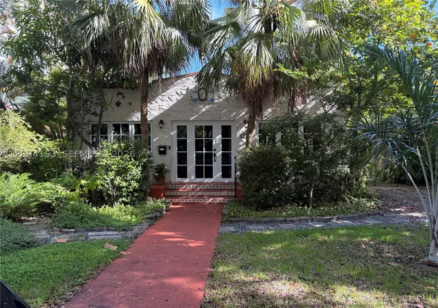 Photo 1 of Single family home for sale at 613 Navarre Ave, Coral Gables, FL 33134 | MLS# A12094153 | Listing updated on 2026-09-23