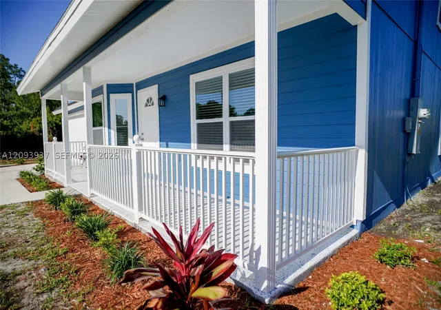Photo 3 of Single family home for sale at 2801 Flora Ave N, Lehigh Acres, FL 33971 | MLS# A12093937 | Listing updated on 2026-09-25