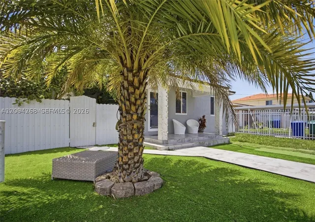 Photo 3 of Single family home for sale at 301 Sw 36th Avenue, Miami, FL 33135 | MLS# A12094268 | Listing updated on 2026-09-23