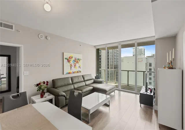 Photo 3 of Sale Pending at 244 Biscayne Blvd #2410, Miami, FL 33132 | MLS# A12094011 | Listing updated on 2026-09-23
