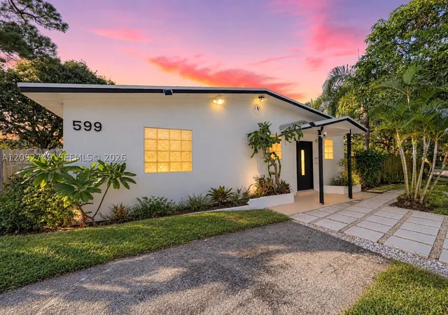 Photo 2 of Single family home for sale at 599 Ne 35th Street, Oakland Park, FL 33334 | MLS# A12092749 | Listing updated on 2026-09-24