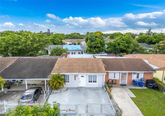 Photo 2 of Townhouse for sale at 21466 Nw 40th Circle Ct, Miami Gardens, FL 33055 | MLS# A12094251 | Listing updated on 2026-09-25