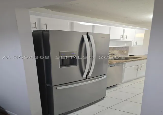 Photo 3 of Condo for sale at 250 Jacaranda Dr #305, Plantation, FL 33324 | MLS# A12094368 | Listing updated on 2026-09-26