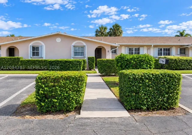 Photo 3 of House for sale at 2784 E Dudley Dr #E, West Palm Beach, FL 33415 | MLS# A12094383 | Listing updated on 2026-09-24
