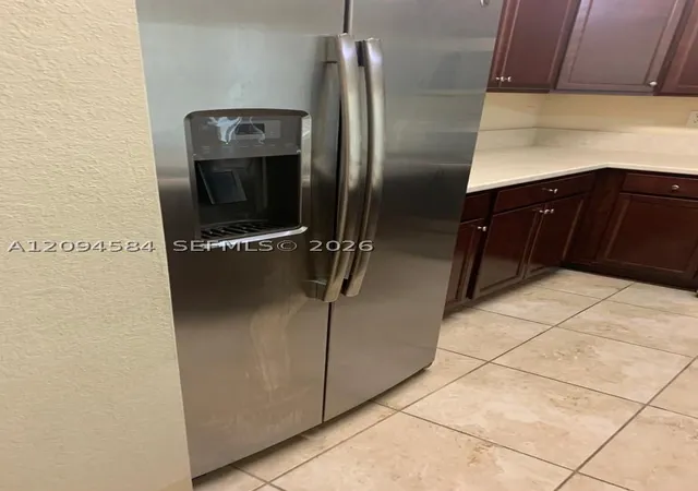 Photo 4 of Condo for sale at 142 SE 28th Terrace #10, Homestead, FL 33033 | MLS# A12094584 | Listing updated on 2026-09-24