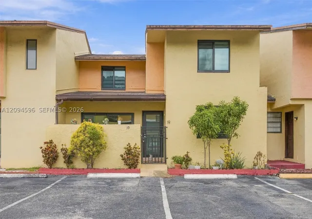 Townhouse for sale at 9670 Fontainebleau Blvd #19, Miami, FL 33172 | MLS# A12094596 | Listing updated on 2026-10-06