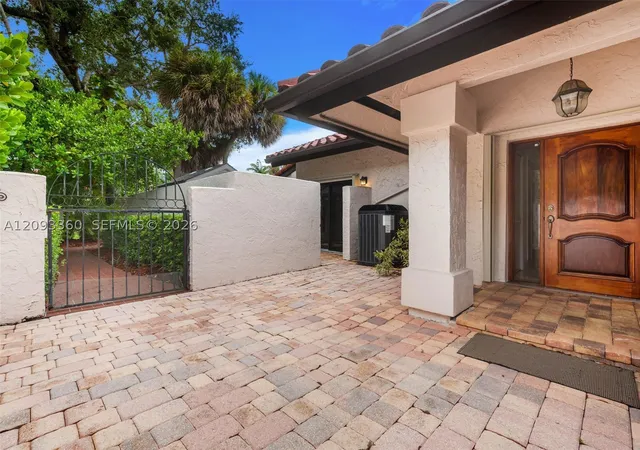 Photo 4 of Single family home for sale at 7820 SW 89th Lane, Miami, FL 33156 | MLS# A12093360 | Listing updated on 2026-09-24