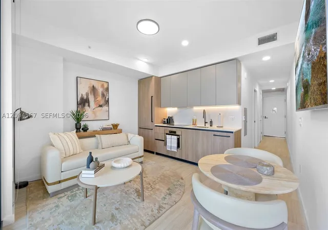 Photo 2 of Condo for sale at 580 72nd Street #611, Miami Beach, FL 33141 | MLS# A12094567 | Listing updated on 2026-10-05