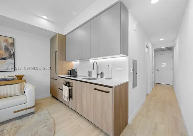 Photo 3 of Condo for sale at 580 72nd Street #611, Miami Beach, FL 33141 | MLS# A12094567 | Listing updated on 2026-10-05