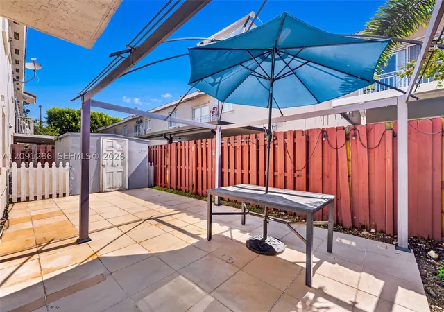 Listing Photo 4 - Condo for sale in building located at 7221 NW 174th Ter, Hialeah, FL 33015 - Unit #102