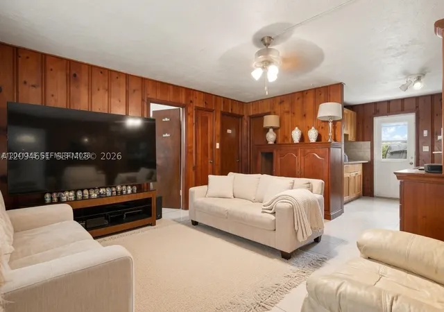 Photo 3 of Single family home for sale at 2118 Coolidge St, Hollywood, FL 33020 | MLS# A12094651 | Listing updated on 2026-09-24