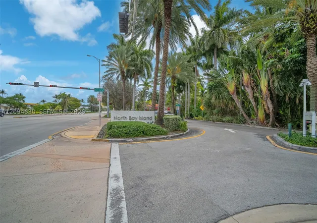 Photo 75 of Single family home for sale at 7701 Ctr Bay Dr, North Bay Village, FL 33141 | MLS# A12094630 | Listing updated on 2026-10-02