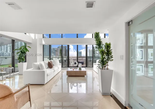 Photo 2 of Condo for sale at 100 N Federal Hwy #1, Fort Lauderdale, FL 33301 | MLS# A12091551 | Listing updated on 2026-09-24
