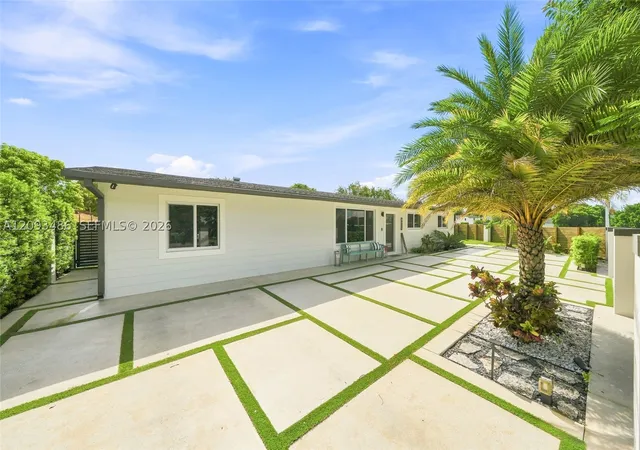 Photo 4 of Single family home for sale at 8031 SW 97th Avenue, Miami, FL 33173 | MLS# A12093486 | Listing updated on 2026-10-06