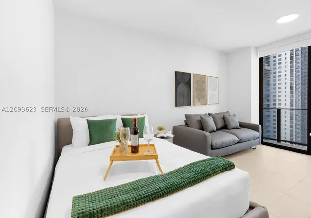 Photo 4 of Condo for sale at 121 NE 5th Street #2409, Miami, FL 33132 | MLS# A12093623 | Listing updated on 2026-09-24