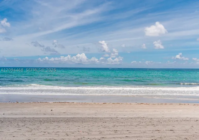 Listing Photo 4 - Condo for sale in building located at 1200 S Ocean Blvd, Boca Raton, FL 33432 - Unit #15H