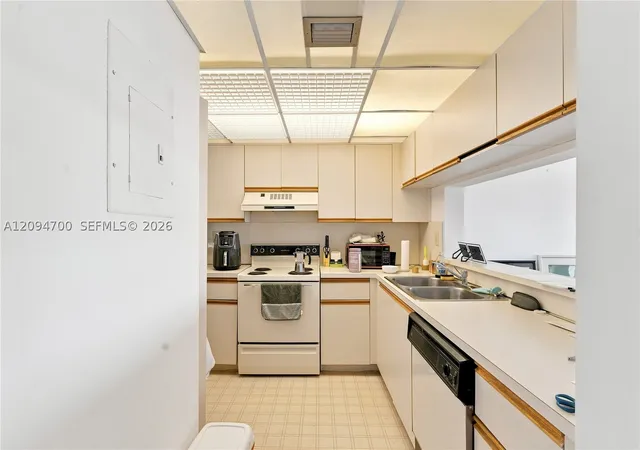 Photo 2 of Condo for sale at 10253 NW 9th Street Cir #407-6, Miami, FL 33172 | MLS# A12094700 | Listing updated on 2026-09-24