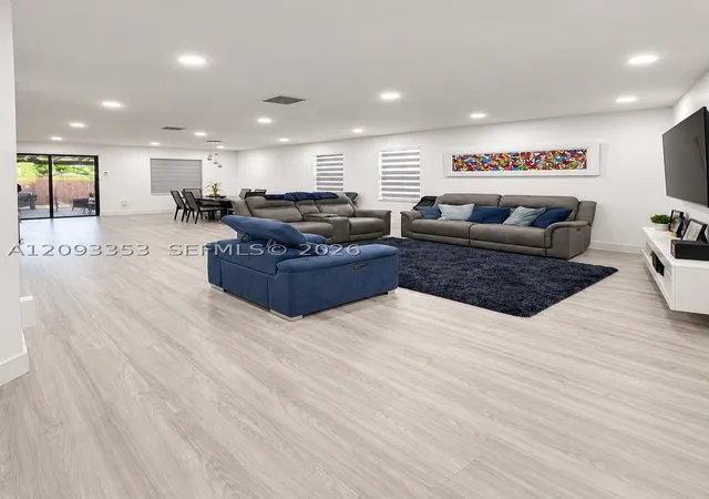 Photo 4 of Single family home for sale at 8830 NW 101st Place, Doral, FL 33178 | MLS# A12093353 | Listing updated on 2026-09-24