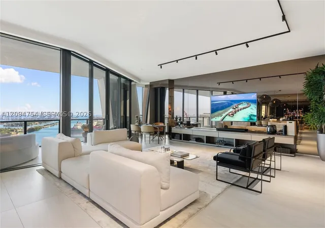 Photo 3 of Condo for sale at 1000 Biscayne Blvd #3502, Miami, FL 33132 | MLS# A12094754 | Listing updated on 2026-09-24