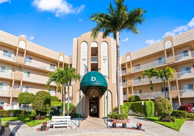 Condo for sale at 7647 Southampton Ter #314, Tamarac, FL 33321 | MLS# A12094755