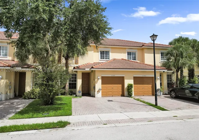 Photo 3 of Townhouse for sale at 3169 Nw 32nd Court, Oakland Park, FL 33309 | MLS# A12094685 | Listing updated on 2026-09-24