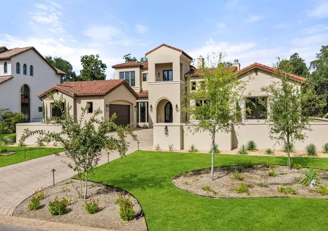 Photo 1 of Mansion for sale at 240 La Serena Loop, Horseshoe Bay, TX 78657 | MLS# 3777736 | Listing updated on 2026-09-01