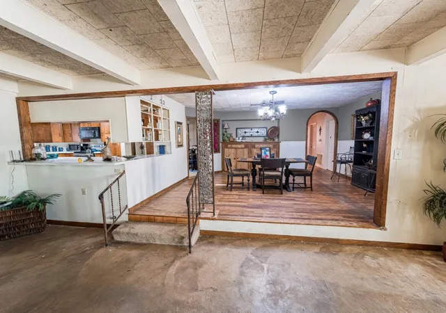 Photo 4 of Single family home for sale at 9262 N Highway 77, Lexington, TX 78947 | MLS# 4738044 | Listing updated on 2026-09-02