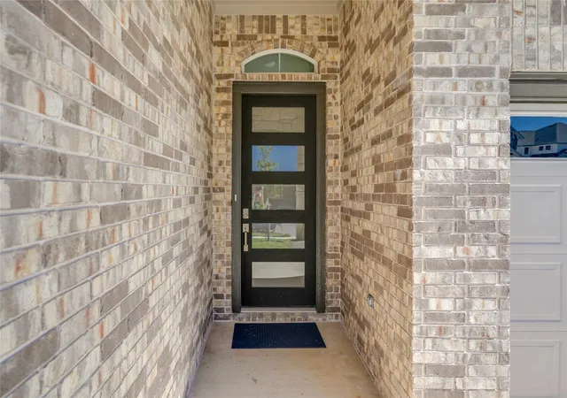 Photo 2 of Single family home for sale at 1101 Bear Trak Loop, Georgetown, TX 78628 | MLS# 5346473 | Listing updated on 2026-09-06