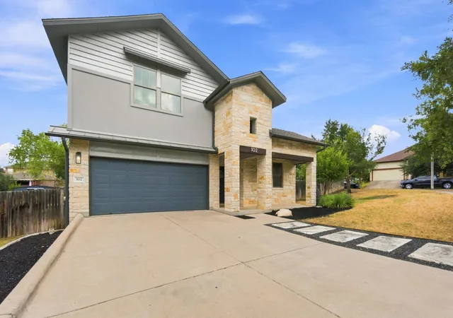 Photo 2 of Single family home for sale at 102 Chestnut Ct, Georgetown, TX 78633 | MLS# 2234176 | Listing updated on 2026-09-08