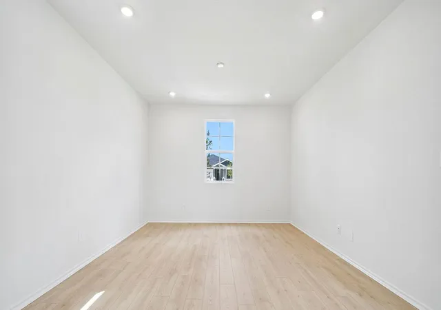 Photo 4 of Single family home for sale at 359 San Juan Trl, Bastrop, TX 78602 | MLS# 9541360 | Listing updated on 2026-09-02