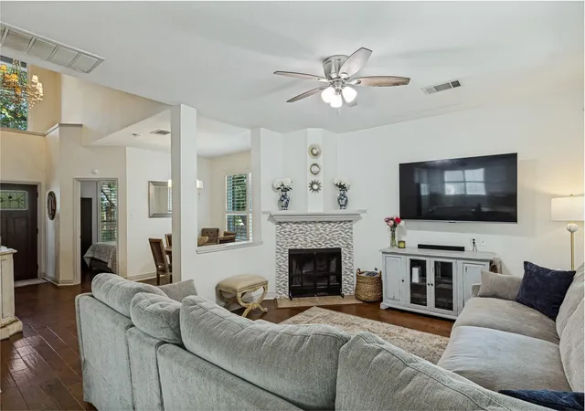 Photo 3 of Single family home for sale at 3803 Caney Crk Rd, Austin, TX 78732 | MLS# 5785168 | Listing updated on 2026-09-07