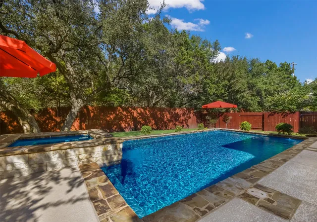 Photo 1 of Single family home for sale at 3224 Summer Cyn Dr, Austin, TX 78732 | MLS# 3540638 | Listing updated on 2026-09-03