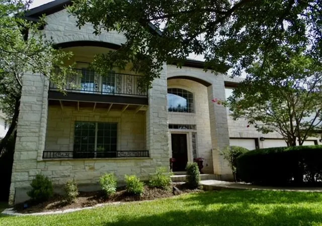 Photo 3 of Single family home for sale at 3224 Summer Cyn Dr, Austin, TX 78732 | MLS# 3540638 | Listing updated on 2026-09-03