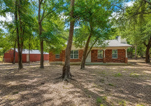 Photo 2 of Single family home for sale at 2150 124 County Rd, Georgetown, TX 78626 | MLS# 5902022 | Listing updated on 2026-09-03