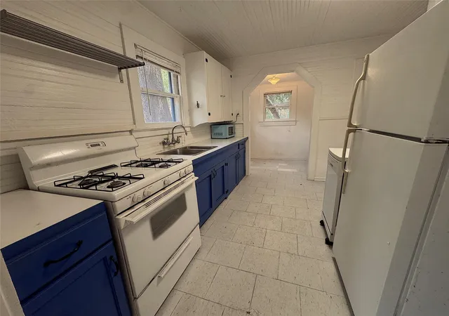 Photo 4 of Single family home for sale at 4531 Speedway, Austin, TX 78751 | MLS# 7687356 | Listing updated on 2026-09-05