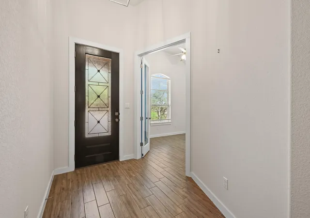 Photo 3 of Single family home for sale at 424 Teakmill Trl, San Marcos, TX 78666 | MLS# 5975435 | Listing updated on 2026-09-04