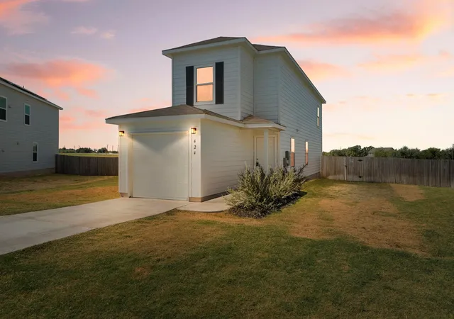 Photo 1 of Single family home for sale at 424 Marty Allen Loop, Jarrell, TX 76537 | MLS# 1729569 | Listing updated on 2026-09-05