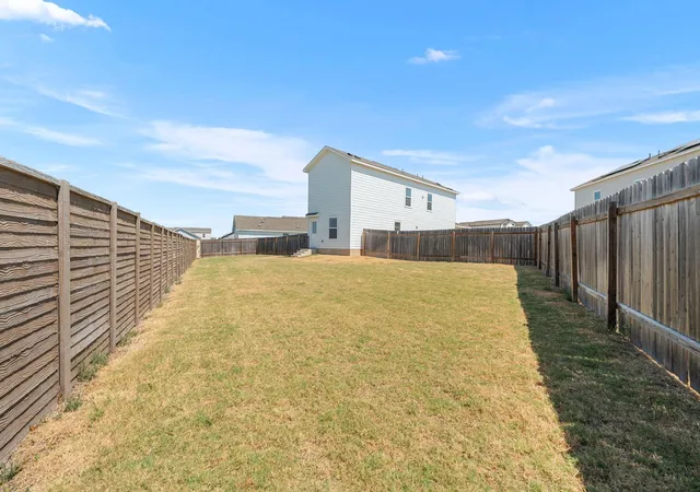 Photo 2 of Single family home for sale at 424 Marty Allen Loop, Jarrell, TX 76537 | MLS# 1729569 | Listing updated on 2026-09-05