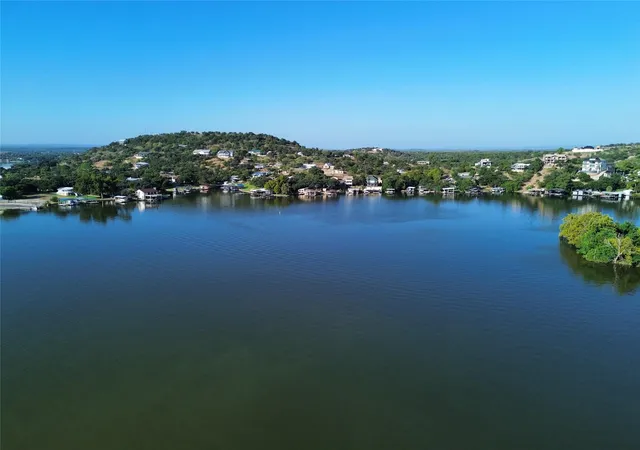 Photo 23 of Single family home for sale at 117 Inspiration Dr, Sunrise Beach, TX 78643 | MLS# 6472122 | Listing updated on 2026-09-01