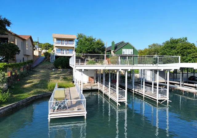 Photo 2 of Single family home for sale at 117 Inspiration Dr, Sunrise Beach, TX 78643 | MLS# 6472122 | Listing updated on 2026-09-01