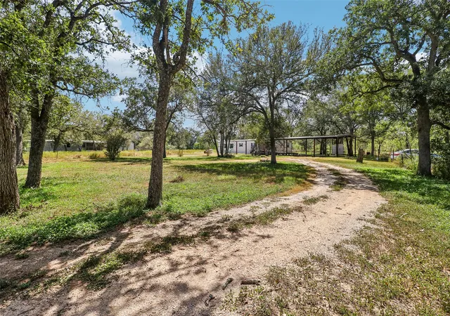 Photo 3 of Manufactured home for sale at 716 W County Rd 109, Leesville, TX 78122 | MLS# 9518050 | Listing updated on 2026-09-04