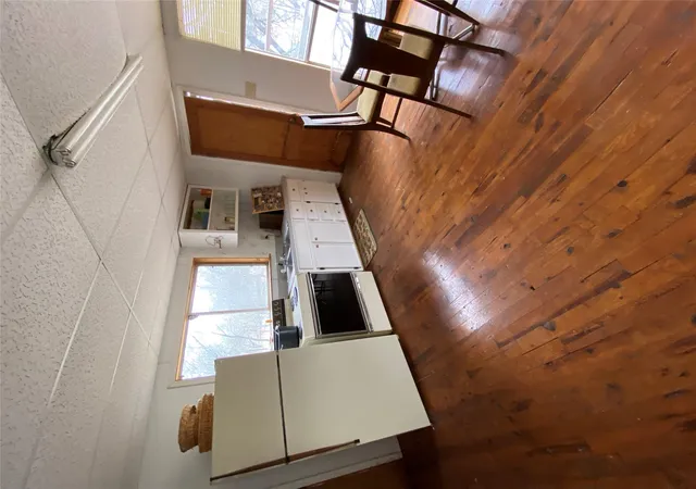 Photo 4 of Single family home for sale at 113 Vicinity Trl Dr, Spicewood, TX 78669 | MLS# 9431150 | Listing updated on 2026-09-03